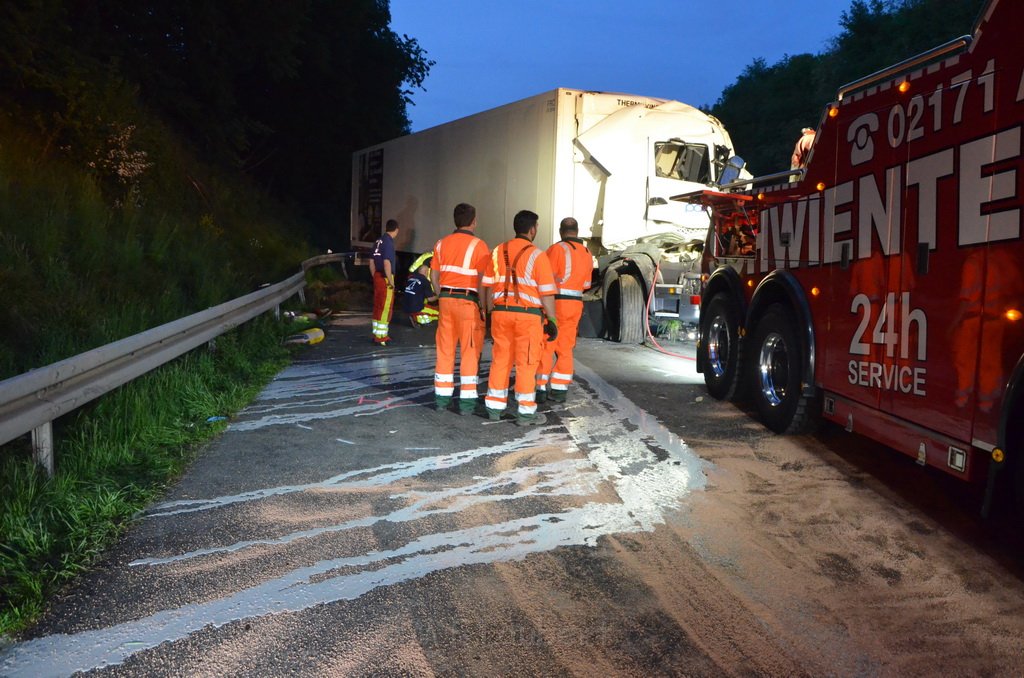 Wieder schwerer VU A 1 Rich Saarbruecken vorm AK Leverkusen P2778.JPG - Miklos Laubert